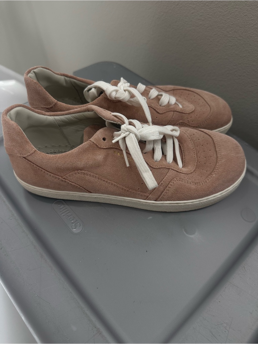 Women’s barefoot groundies Suede Lace-Up Sneakers - Dusty Rose